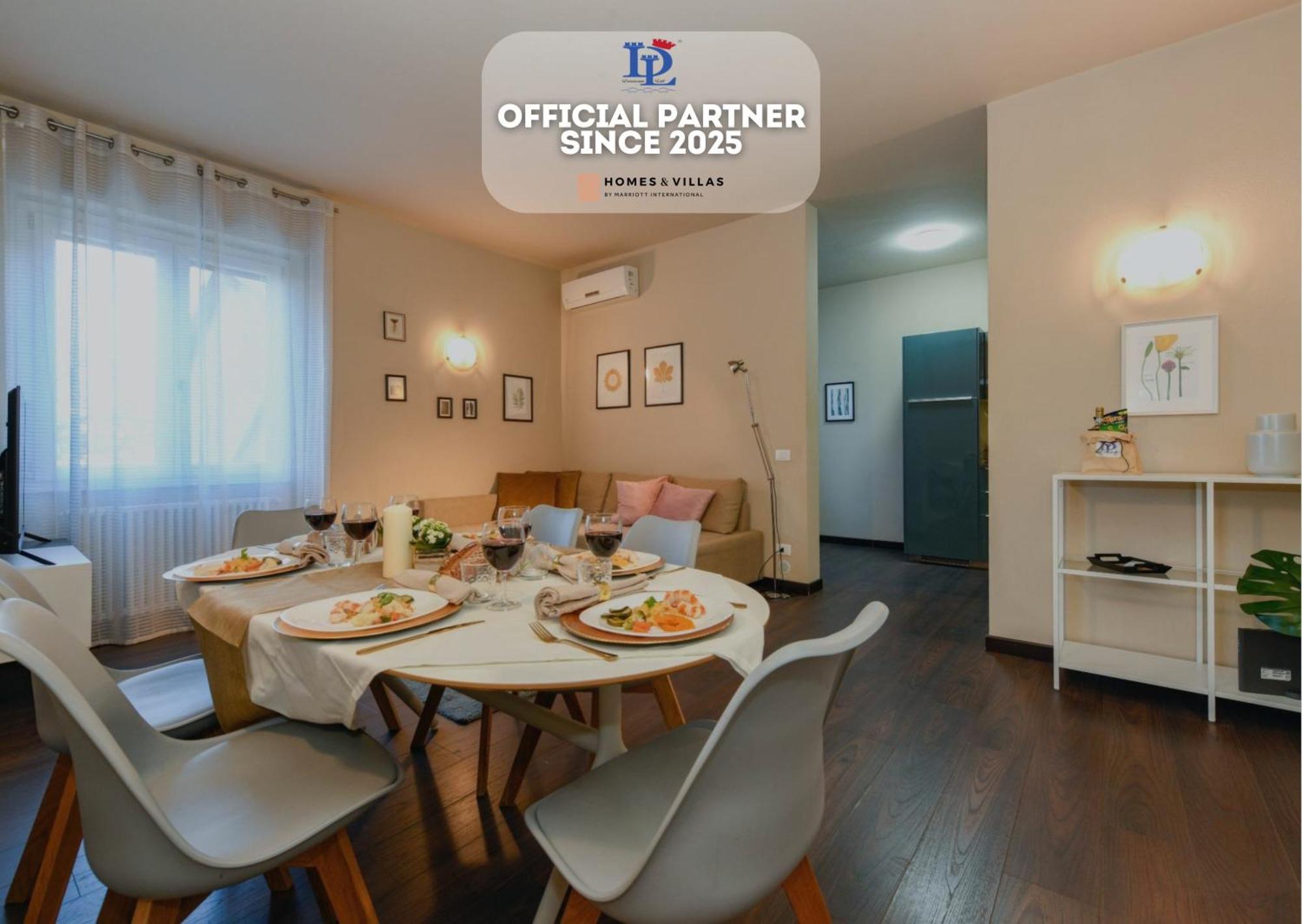 Desenzanoloft Official Partner Marriott Homes & Villas - A Casa Di Sara Family Apartment With Private Parking Desenzano del Garda Buitenkant foto